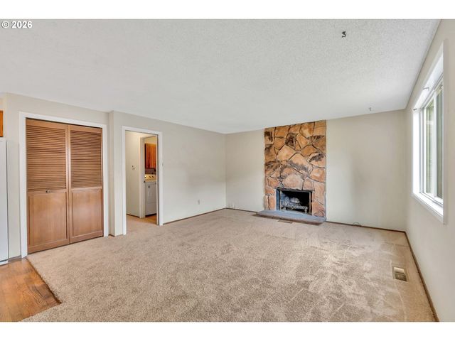 10220 Sw PASTERN Pl, Beaverton, OR 97008