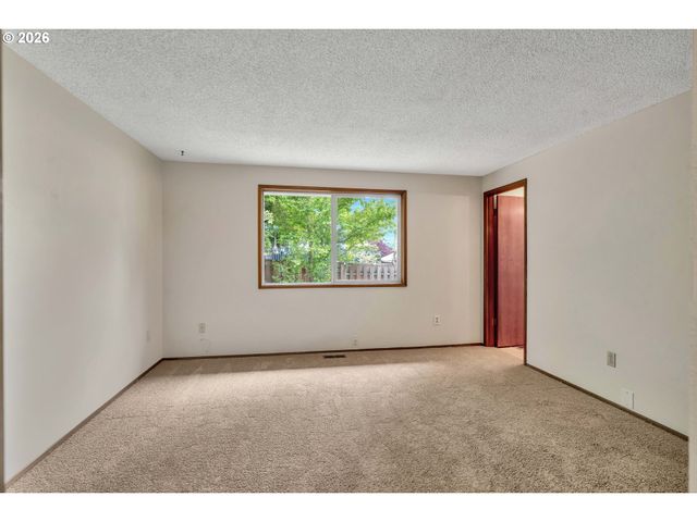 10220 Sw PASTERN Pl, Beaverton, OR 97008