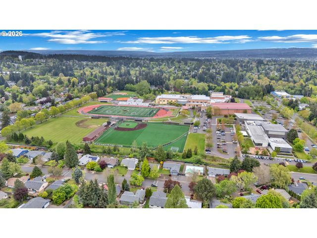 10220 Sw PASTERN Pl, Beaverton, OR 97008