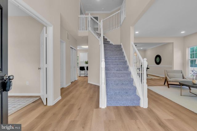 19 SUNFLOWER CIR, Burlington, NJ 08016