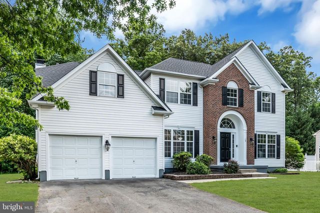 19 SUNFLOWER CIR, Burlington, NJ 08016