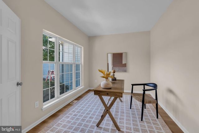 19 SUNFLOWER CIR, Burlington, NJ 08016