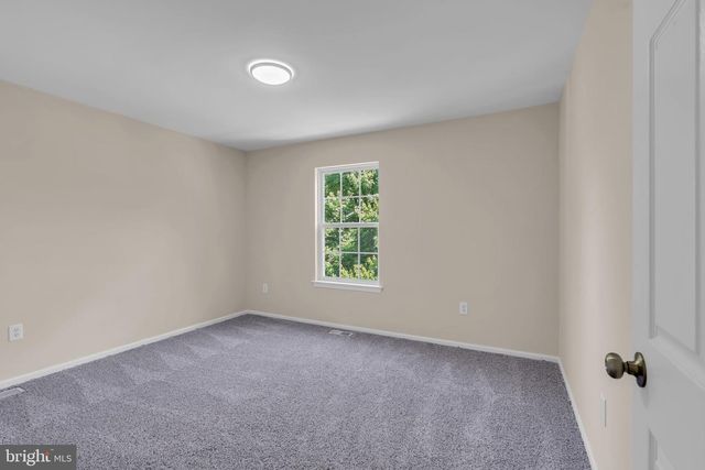 19 SUNFLOWER CIR, Burlington, NJ 08016