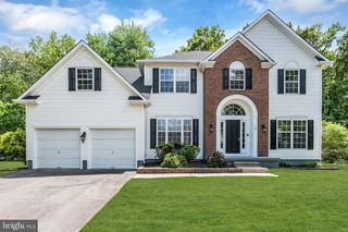 19 SUNFLOWER CIR, Burlington, NJ 08016
