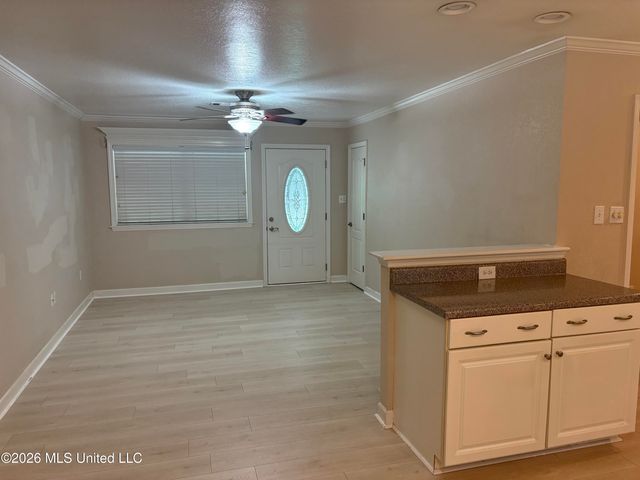 205 Barbara Circle, Ocean Springs, MS 39564