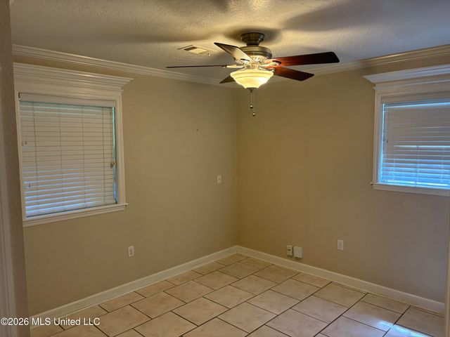 205 Barbara Circle, Ocean Springs, MS 39564