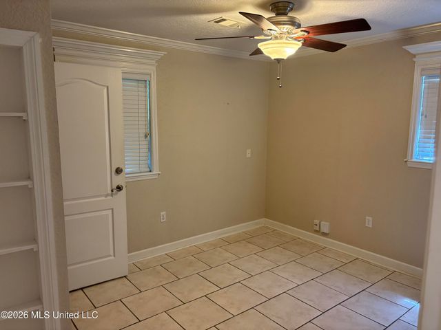 205 Barbara Circle, Ocean Springs, MS 39564