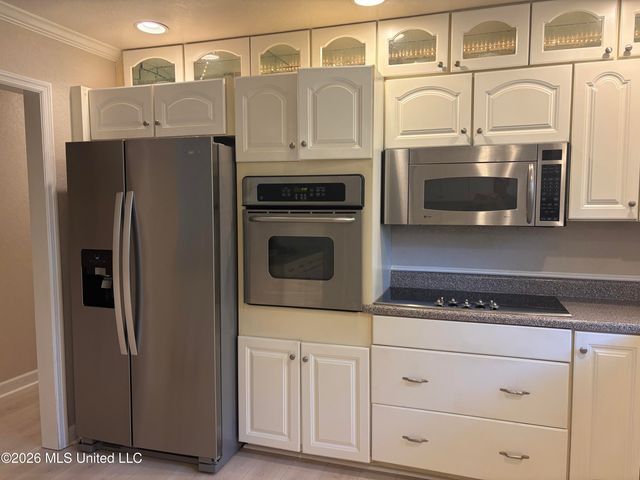 205 Barbara Circle, Ocean Springs, MS 39564