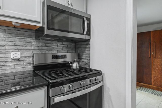 178 Keesler Circle, Biloxi, MS 39530