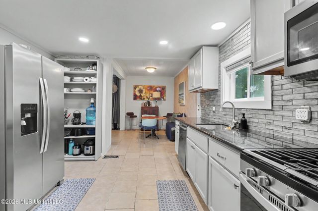 178 Keesler Circle, Biloxi, MS 39530