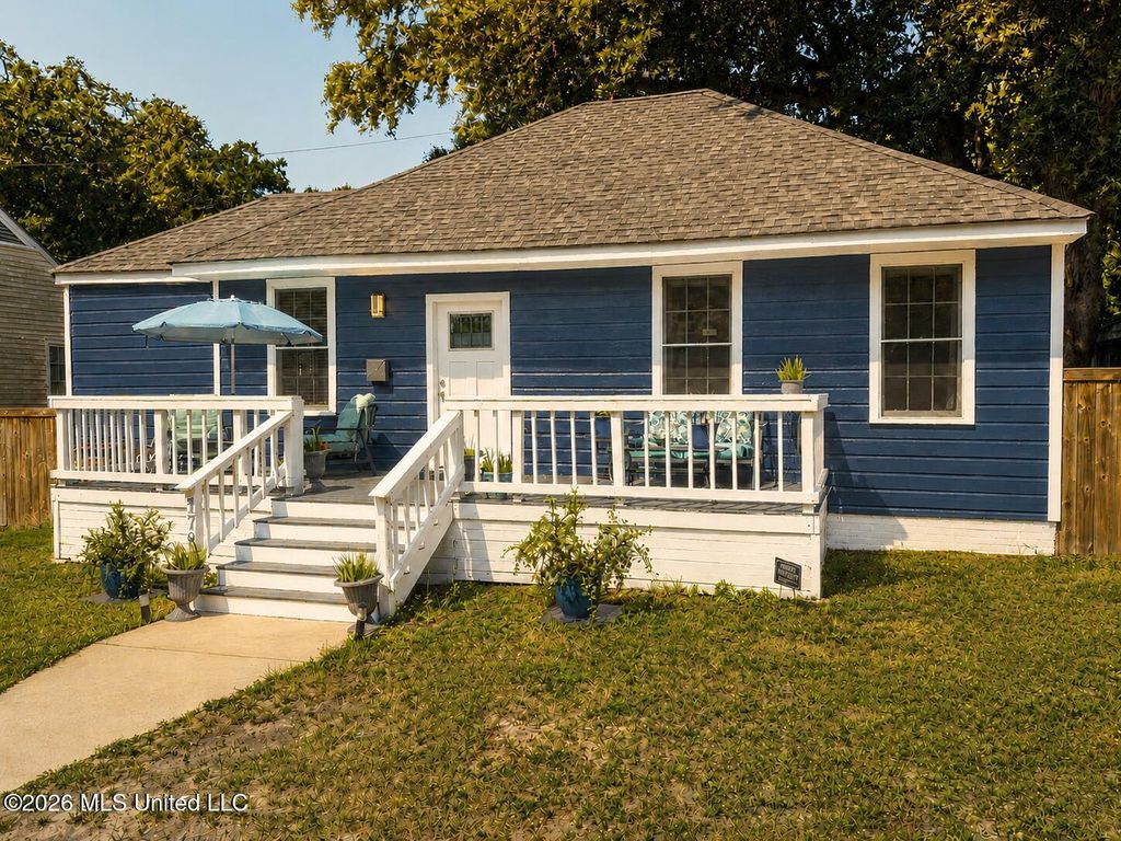178 Keesler Circle, Biloxi, MS 39530