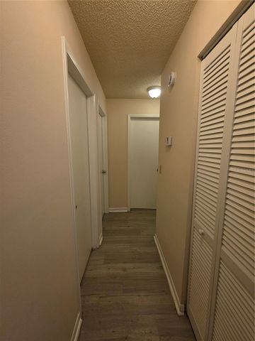 5194 SUNRIDGE PALMS DRIVE, Tampa, FL 33617