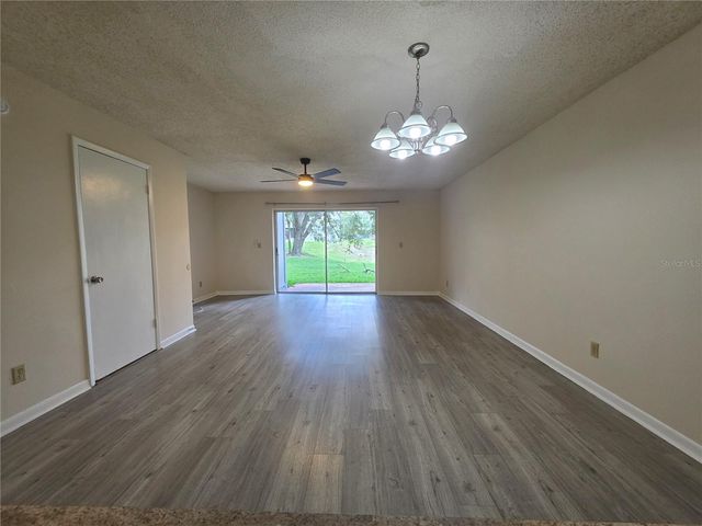 5194 SUNRIDGE PALMS DRIVE, Tampa, FL 33617