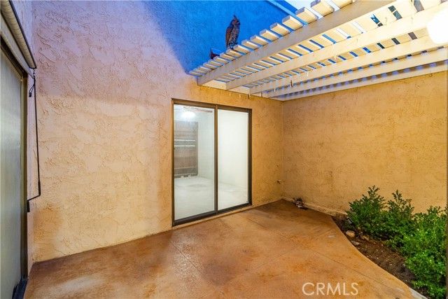 2904 W J4 Avenue, Lancaster, CA 93536