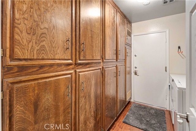 2904 W J4 Avenue, Lancaster, CA 93536