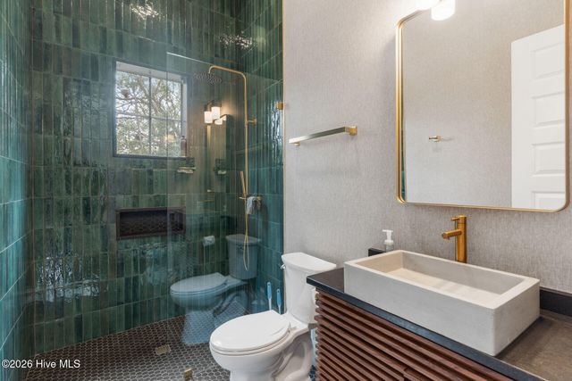 9102 River Road, Wilmington, NC 28412