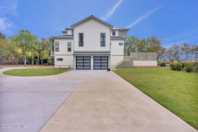 9102 River Road, Wilmington, NC 28412