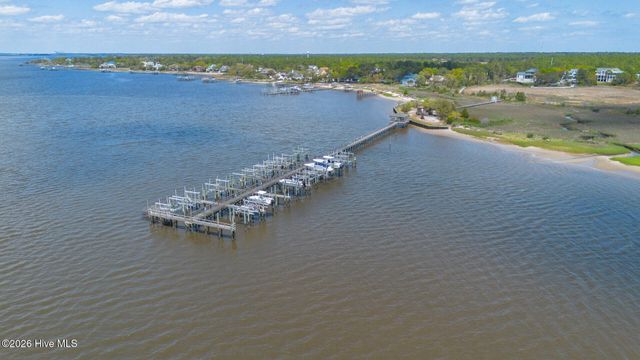 9102 River Road, Wilmington, NC 28412