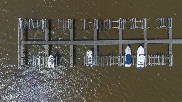 9102 River Road, Wilmington, NC 28412