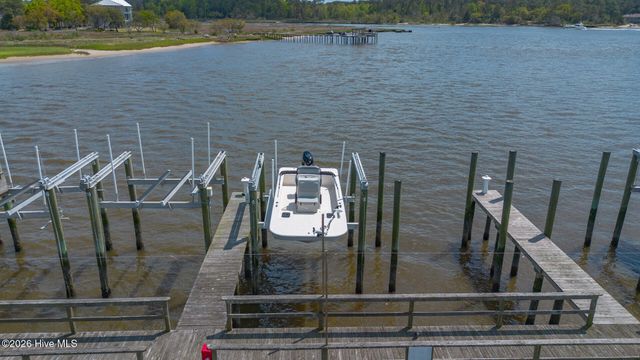 9102 River Road, Wilmington, NC 28412