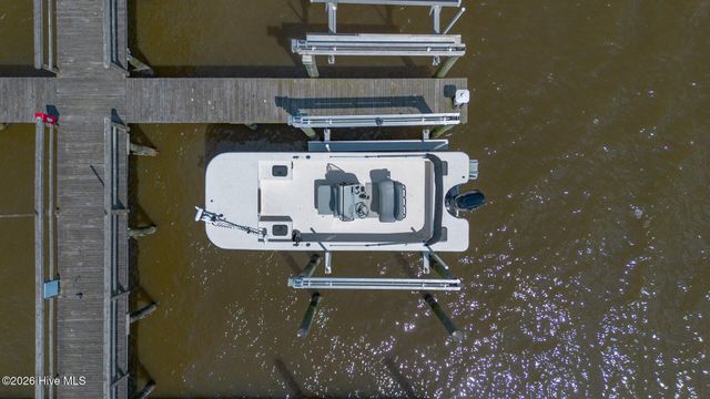 9102 River Road, Wilmington, NC 28412