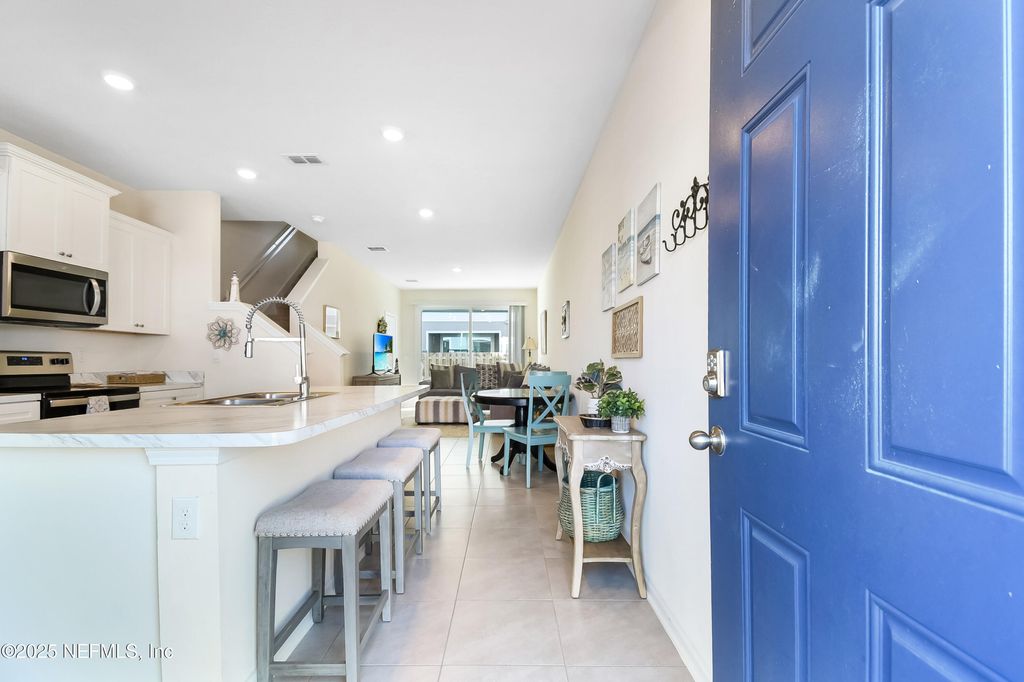 94 RED HOUSE Circle, St. Augustine, FL 32084