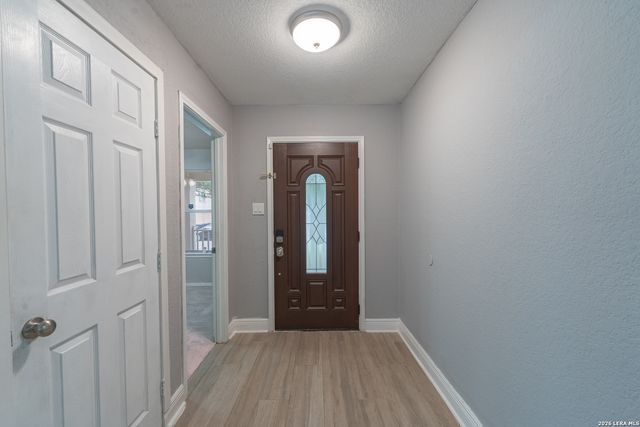 6239 Donely Pl, San Antonio, TX 78247