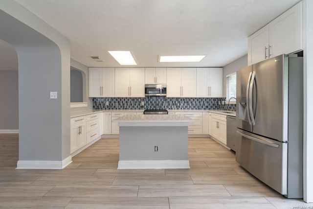 6239 Donely Pl, San Antonio, TX 78247