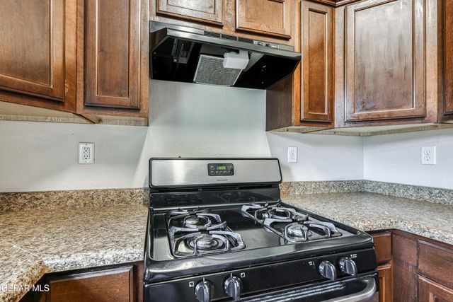 5481 FRANCISCO ROQUE Drive, El Paso, TX 79934