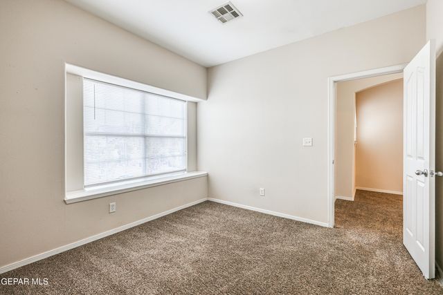 5481 FRANCISCO ROQUE Drive, El Paso, TX 79934