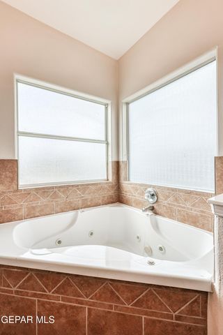 5481 FRANCISCO ROQUE Drive, El Paso, TX 79934