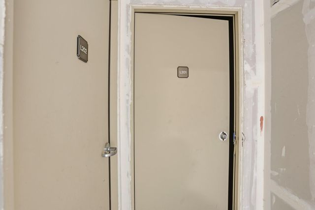 800 S Abel Street 100, Milpitas, CA 95035