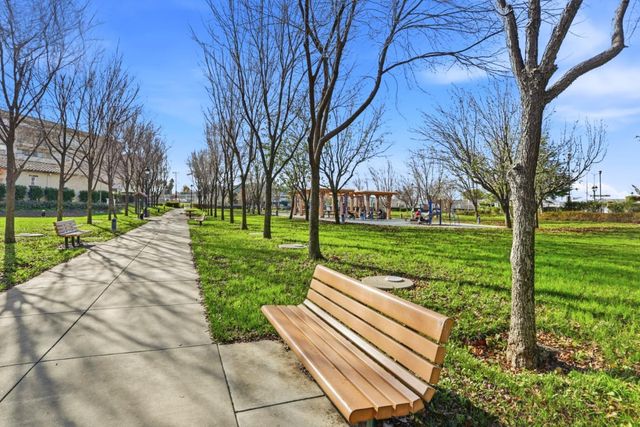 800 S Abel Street 100, Milpitas, CA 95035