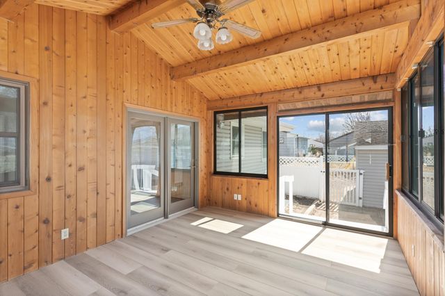 6109 Sumter Avenue N, New Hope, MN 55428