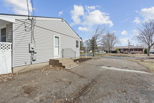 6109 Sumter Avenue N, New Hope, MN 55428