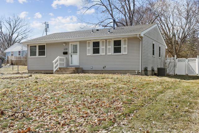 6109 Sumter Avenue N, New Hope, MN 55428