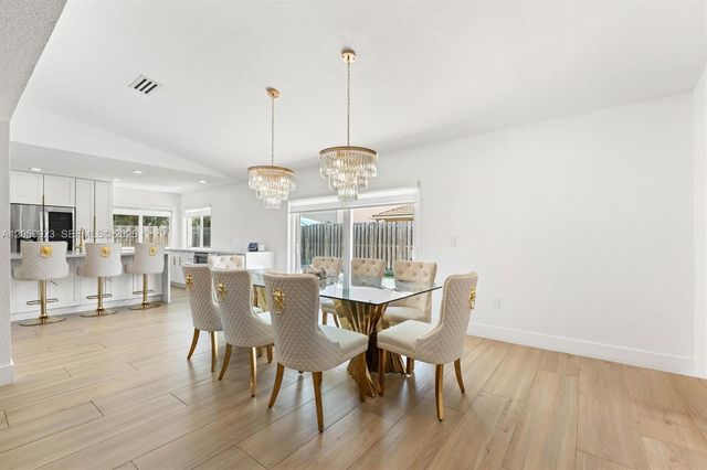 16841 SW 5th Ct, Weston, FL 33326