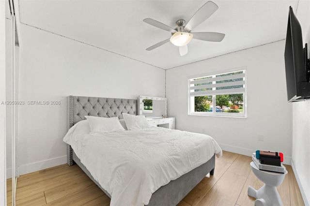 16841 SW 5th Ct, Weston, FL 33326