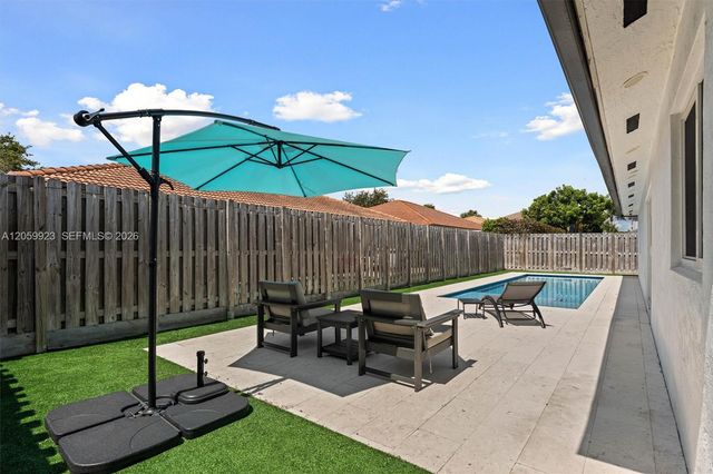 16841 SW 5th Ct, Weston, FL 33326