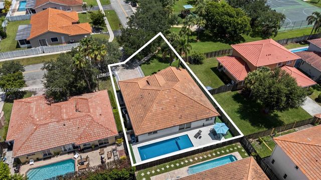 16841 SW 5th Ct, Weston, FL 33326