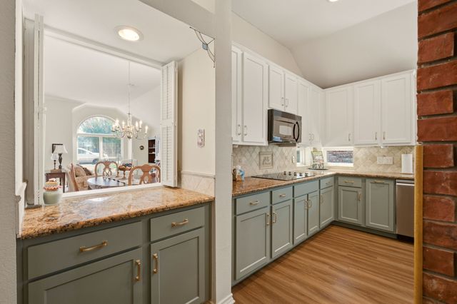 2638 Valley Creek Trail, Mckinney, TX 75072