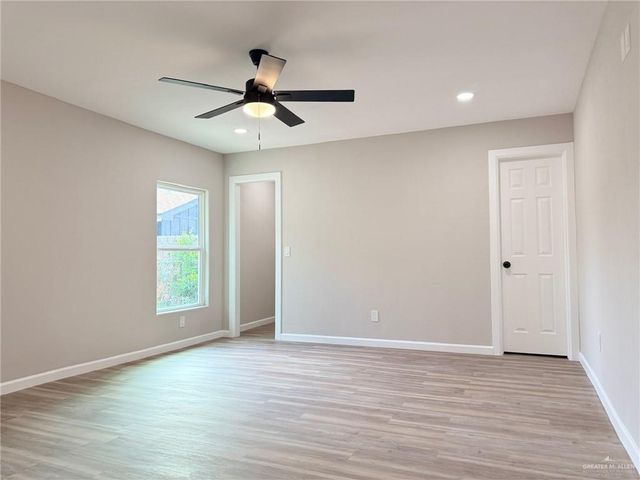 2833 Redwood Avenue, Mcallen, TX 78501