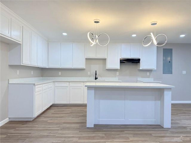 2833 Redwood Avenue, Mcallen, TX 78501
