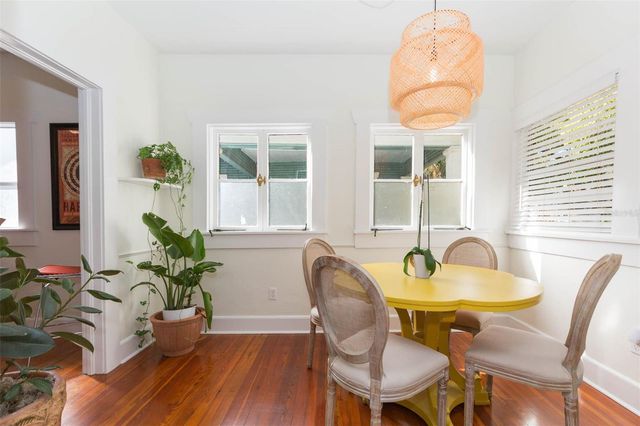 917 E BROAD STREET, Tampa, FL 33604