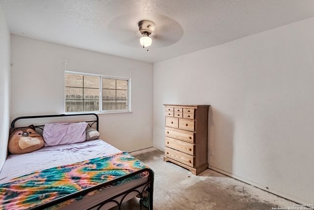 128 Springtree Grove, Cibolo, TX 78108
