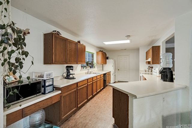 128 Springtree Grove, Cibolo, TX 78108