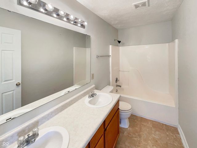 11628 Stoeppelwerth Drive, Indianapolis, IN 46229