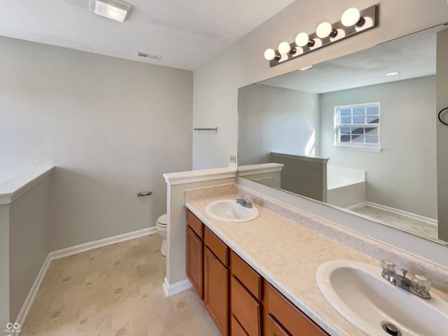 11628 Stoeppelwerth Drive, Indianapolis, IN 46229