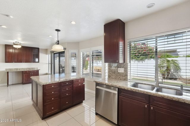 3224 E TARO Lane, Phoenix, AZ 85050