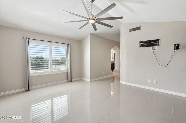 3224 E TARO Lane, Phoenix, AZ 85050